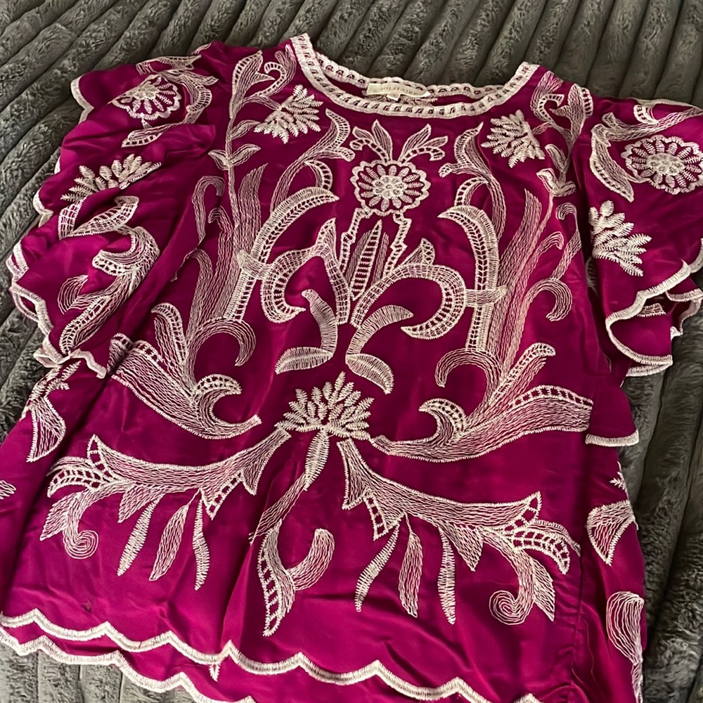 Solitaire Butterfly sleeve top